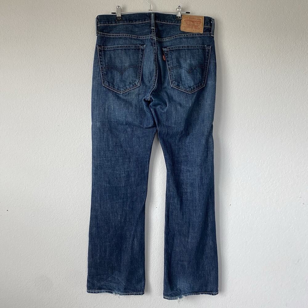 Levi's Jeans Mens 33x30 527 Blue Slim Bootcut Dark Wash 100% Cotton Faded Casual - Picture 2 of 11
